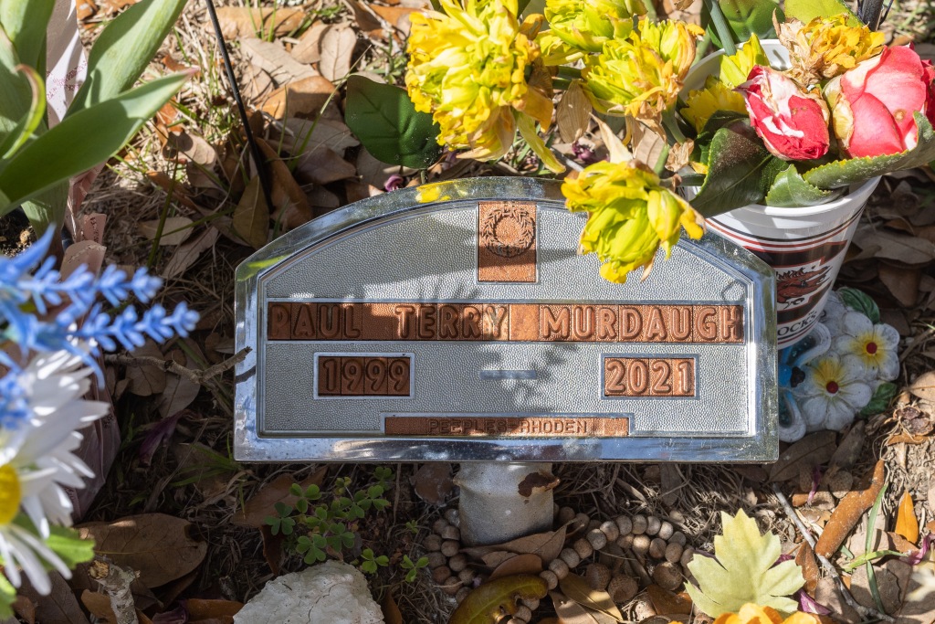 Photo of Paul's grave.