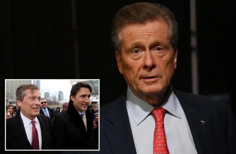 Toronto MayorJohn Tory resigns after affair with staffter exposed