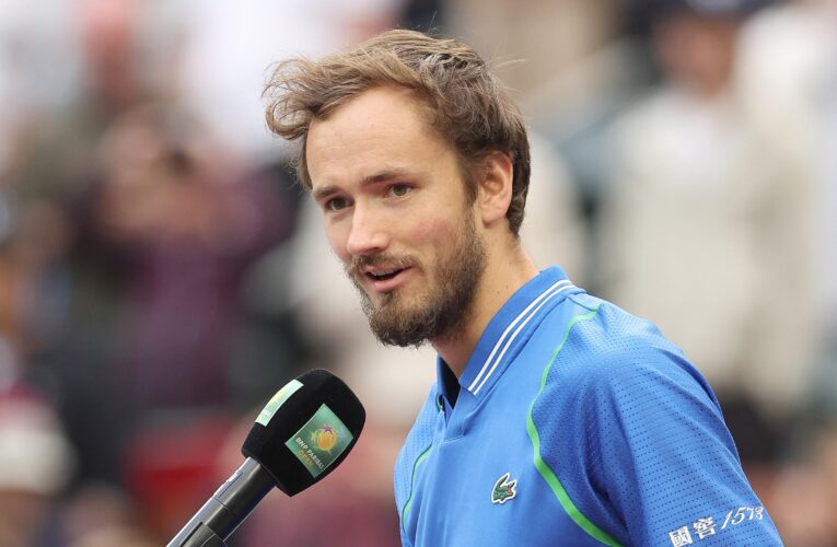 Daniil Medvedev makes fans laugh with ‘toxic relationship’ comments on Indian Wells courts after loss to Carlos Alcaraz