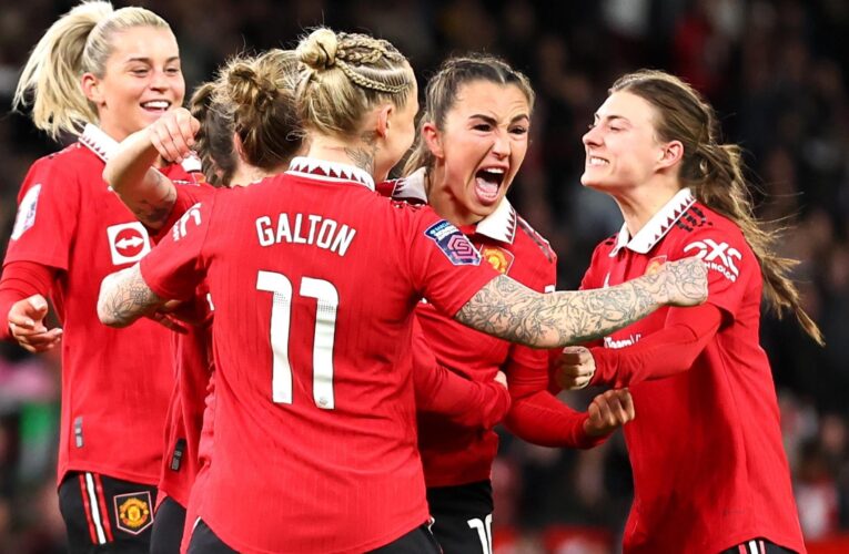 Manchester United beat West Ham to go top of Women’s Super League, Arsenal thrash Tottenham