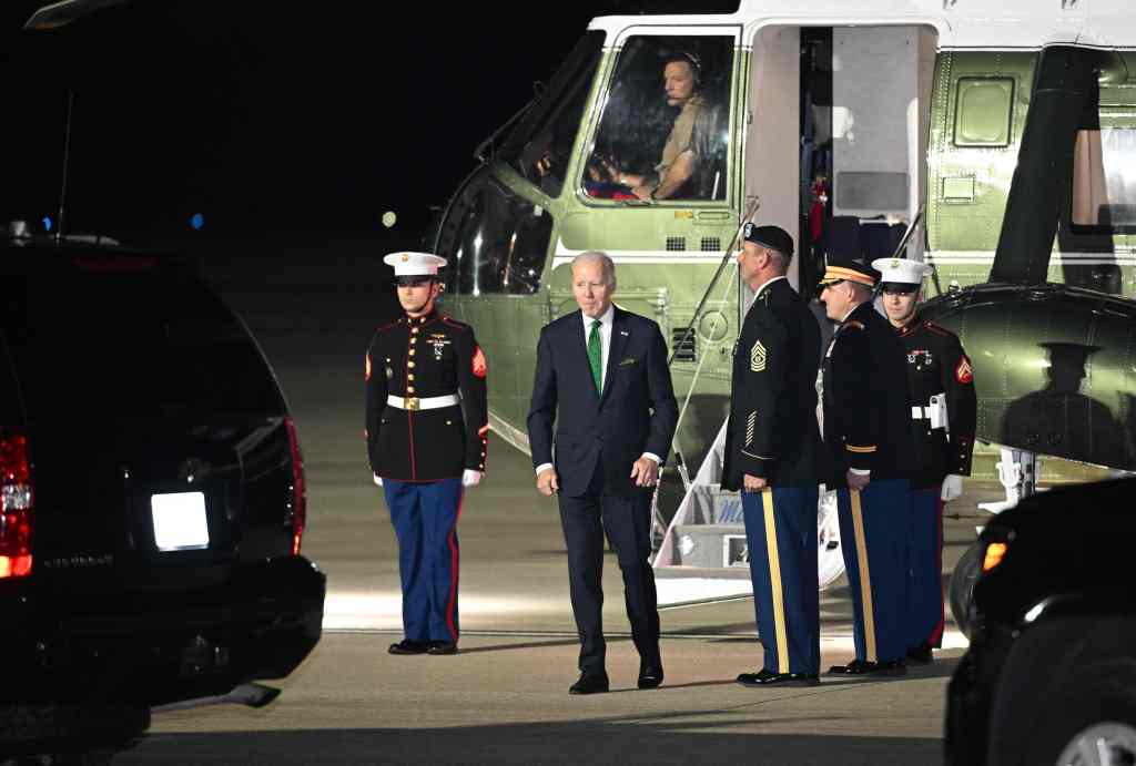 Biden departs Air Force One