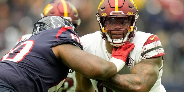 Washington Commanders defensive tackle Daron Payne, #94, plays defense during the first half of an NFL football game against the Houston Texans, Sunday, Nov. 20, 2022, in Houston.