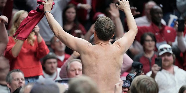 Arkansas head coach Eric Musselman reacts after a second-round college basketball game against Kansas in the NCAA Tournament Saturday, March 18, 2023, in Des Moines, Iowa.