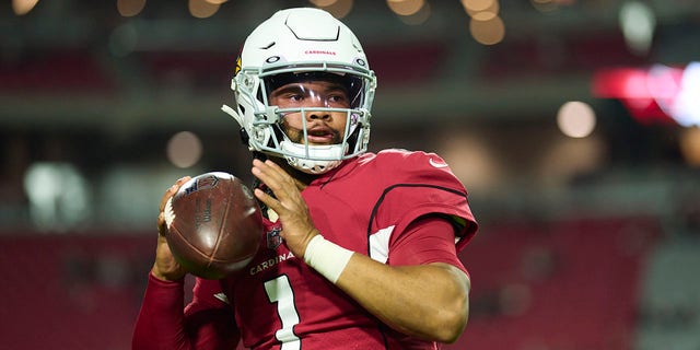 Kyler Murray of the Arizona Cardinals warms up before kickoff against the New England Patriots at State Farm Stadium Dec. 12, 2022, in Glendale, Ariz. 