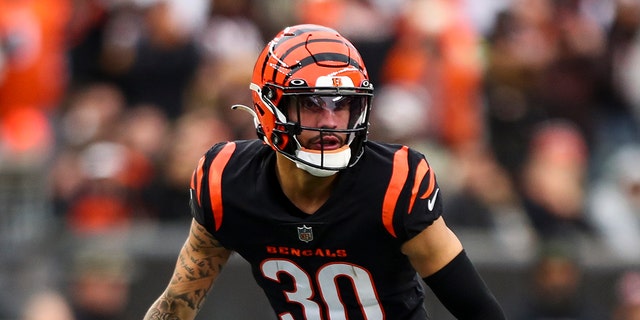 Jessie Bates III #30 of the Cincinnati Bengals drops into pass coverage during an NFL football game against the Cleveland Browns at Paycor Stadium on December 11, 2022 in Cincinnati, Ohio.