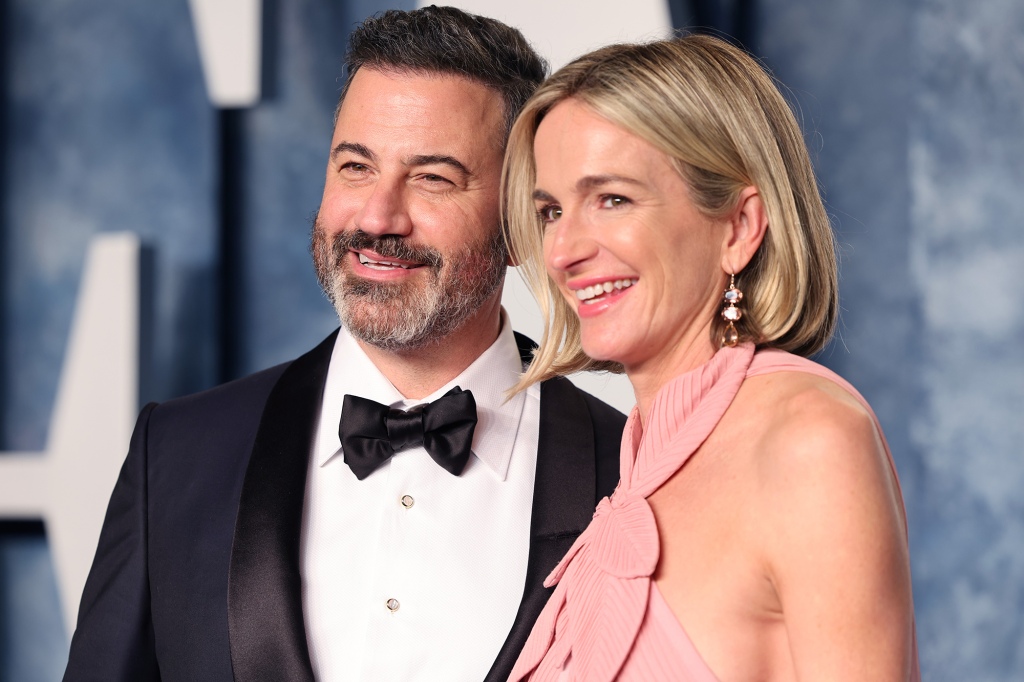 Kimmel and Molly McNearney attend the 2023 Vanity Fair Oscar Party Hosted By Radhika Jones at Wallis Annenberg Center for the Performing Arts on March 12, 2023 in Beverly Hills, California.