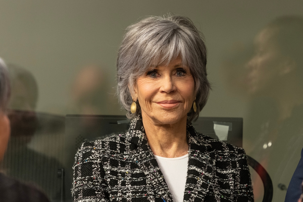 Jane Fonda appeared on the talk show with her "80 for Brady" costar, Lily Tomlin. 