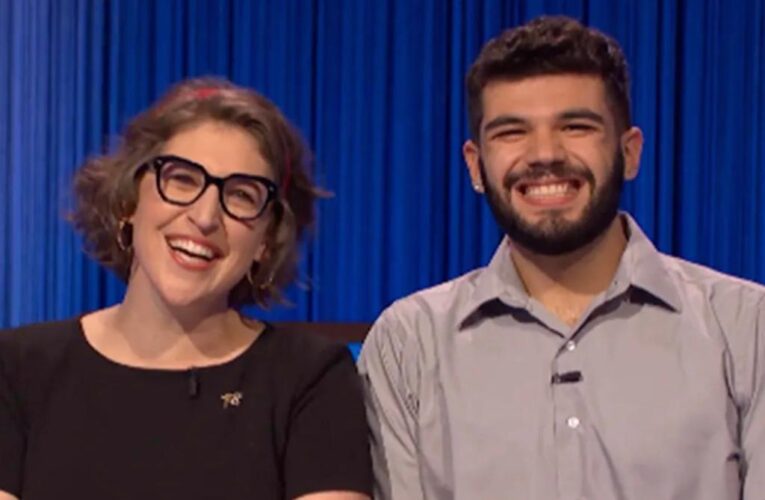 ‘Jeopardy!’ contestant admits crush on host Mayim Bialik in cringey moment