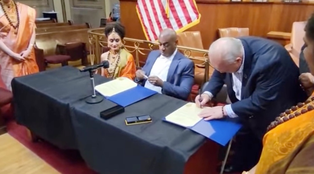 Vijayapriya Nathyananda with Newark Mayor Ras Baraka