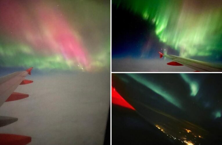 Pilot circles plane so passengers can see northern lights