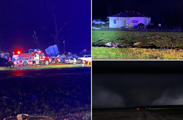 Mississippi tornado leaves at least 8 dead