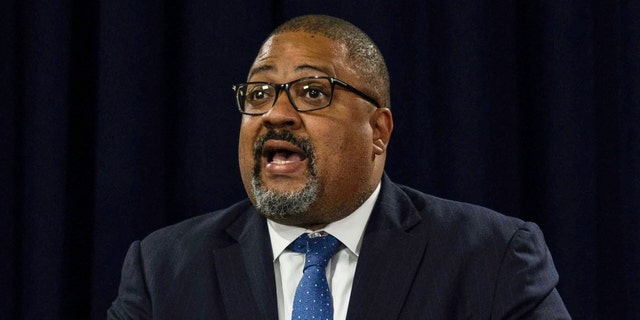 District Attorney Alvin Bragg speaks at a press conference to discuss the charges against Steve Bannon in New York on September 8, 2022. - Bannon, 68, Donald Trump's former advisor, was indicted on state charges of money laundering, conspiracy and fraud related to an alleged online scheme to raise money for the construction of the US-Mexico border wall. 