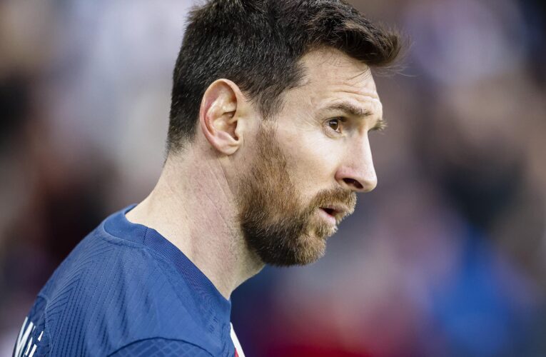 Barcelona remain in contact with PSG’s Lionel Messi and want summer free transfer – Paper Round