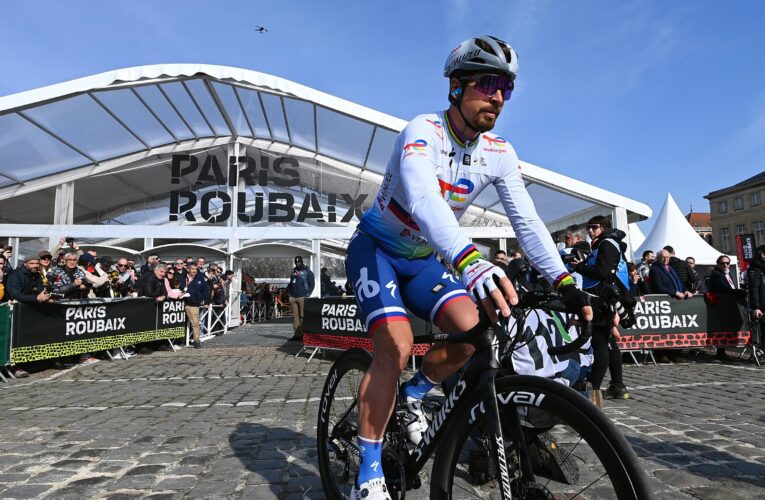 Peter Sagan crashes out of final Paris-Roubaix as cobbles cause chaos – ‘Absolutely no luck’