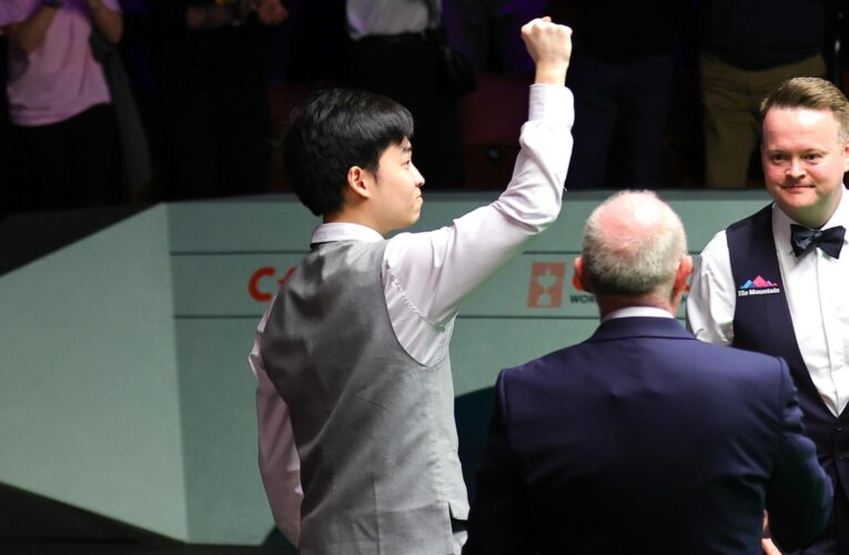 World Snooker Championship 2023: Si Jiahui beats Shaun Murphy in final-frame thriller in first round