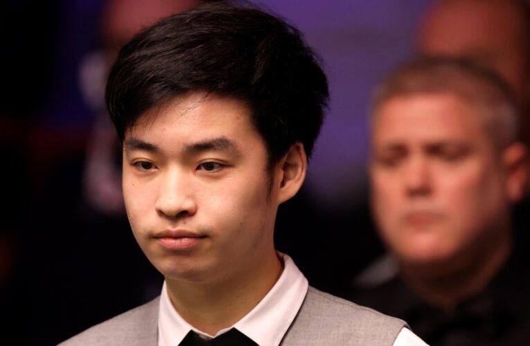 World Snooker Championship 2023 live – Si Jiahui looks to close out against Robert Milkins before Mark Selby resumes