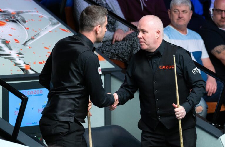 World Snooker Championship: Alan McManus enthralled by ‘match of the tournament’ between John Higgins and Mark Selby