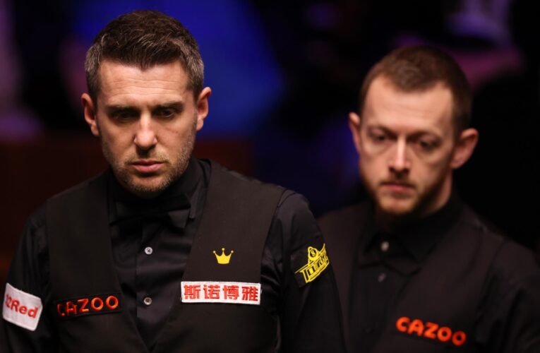 World Snooker Championship 2023: Mark Selby takes tense lead over Mark Allen in error-strewn and gritty semi-final