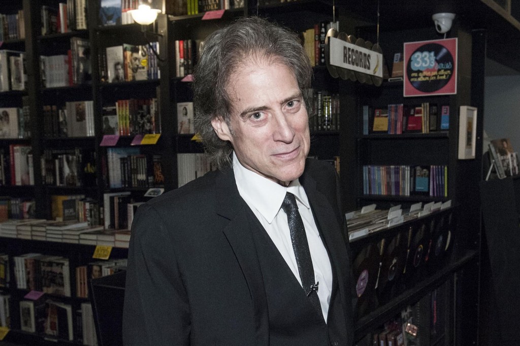 Richard Lewis at the signing of his novel "Reflections From Hell" in 2015.