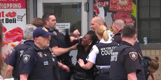 Aisha Pitt vs Police outside court