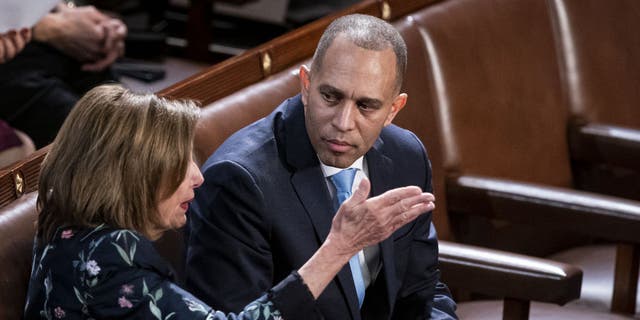 Hakeem Jeffries, Nancy Pelosi