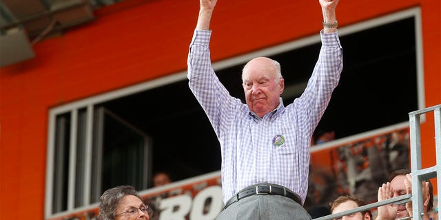 Ernie Barrett salutes the crowd