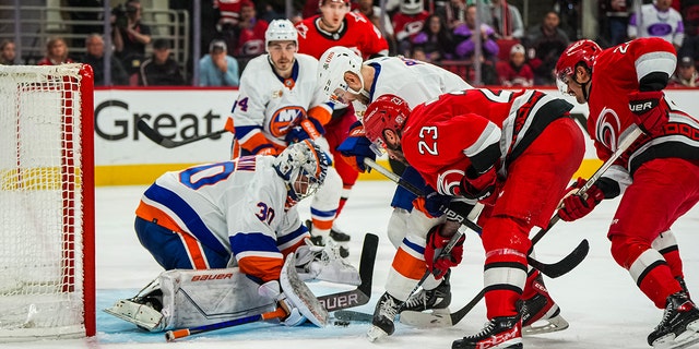 Ilya Sorokin makes save