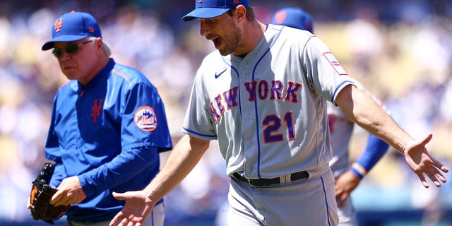 Max Scherzer walks off the field