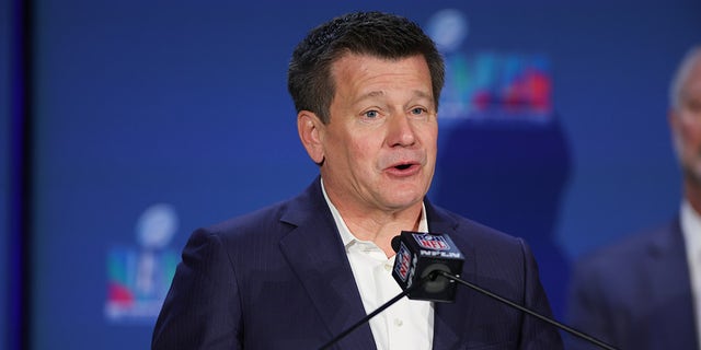 Michael Bidwill at podium