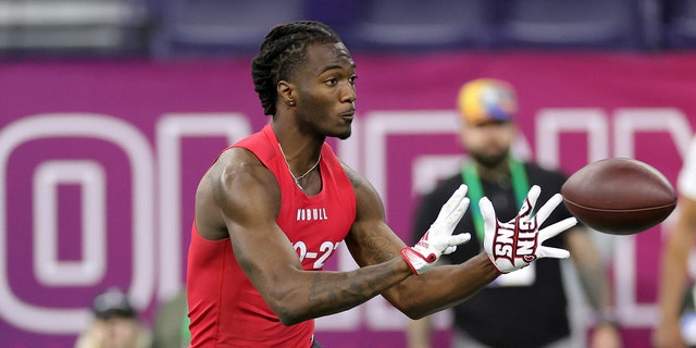 Wide receiver Michael Jefferson of Louisiana‐Lafayette participates in a drill during the NFL Combine at Lucas Oil Stadium on March 04, 2023 in Indianapolis, Indiana.