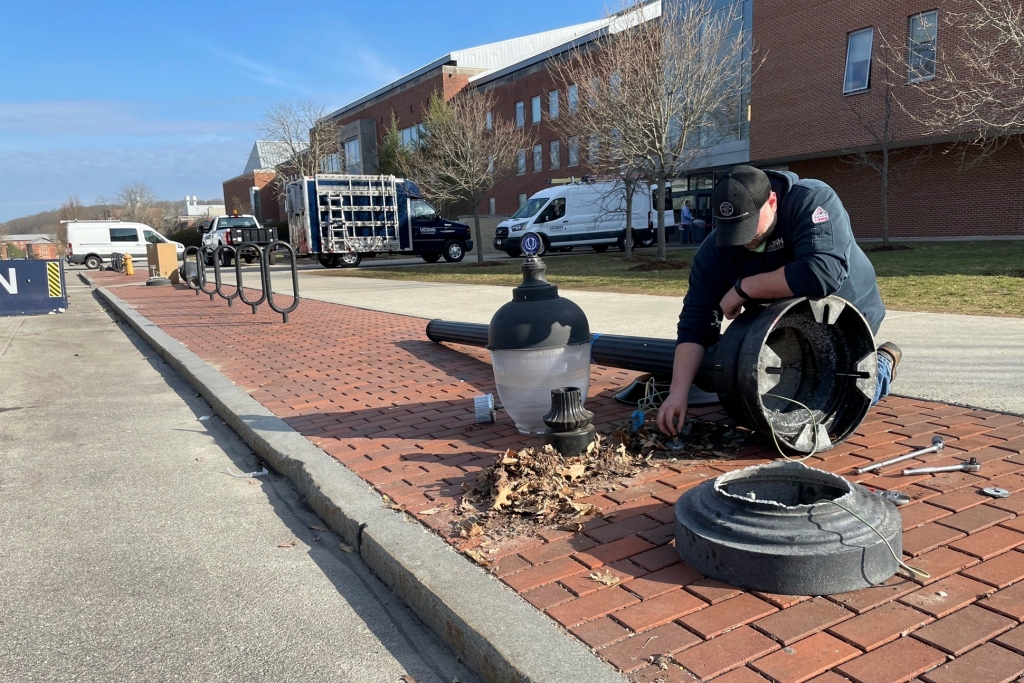 A street light is repaired at UConn in Storrs, Conn. on April 4, 2023. 