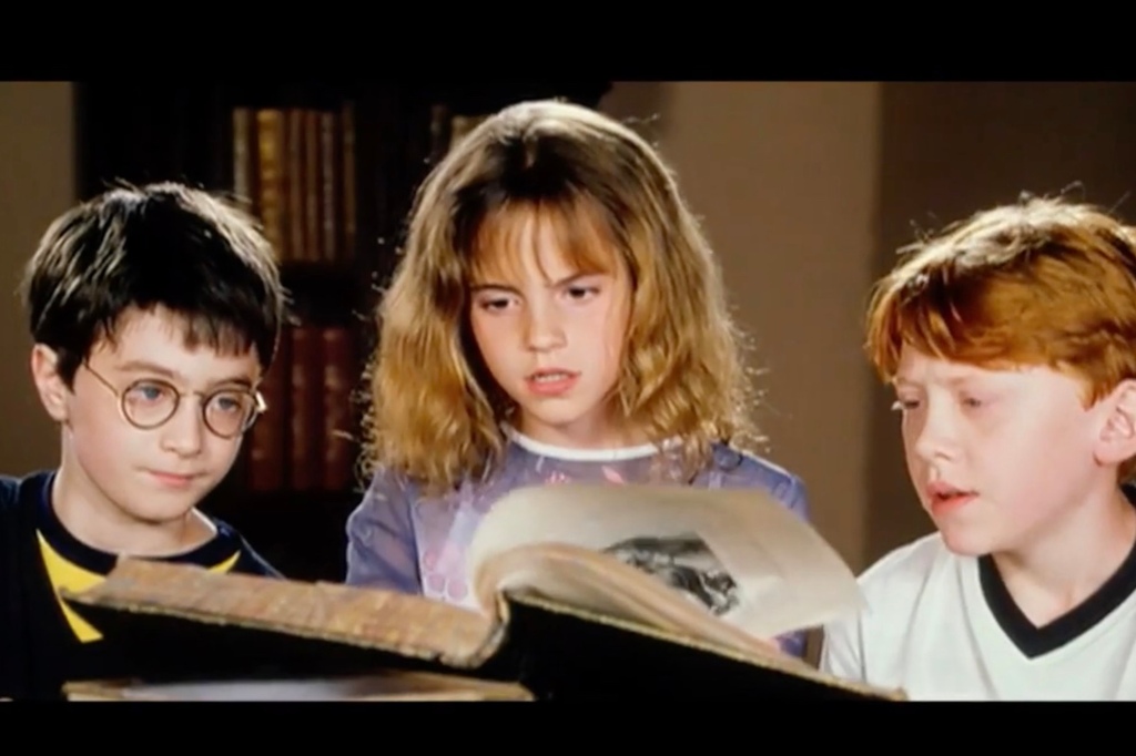 Harry Potter Return to Hogwarts: JK Rowling not âsnubbedâ as she makes appearance in Harry Potter reunion