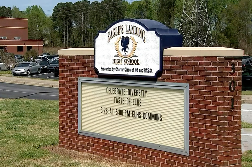 Sign for Eagle's Landing High School