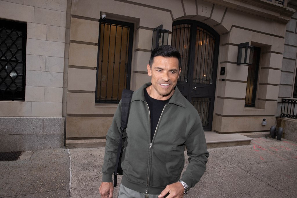 Prior to the broadcast, Ripa and Consuelos — who have been married for 27 years — were seen leaving their Manhattan home and heading to ABC's studios for their first official day as co-hosts. 