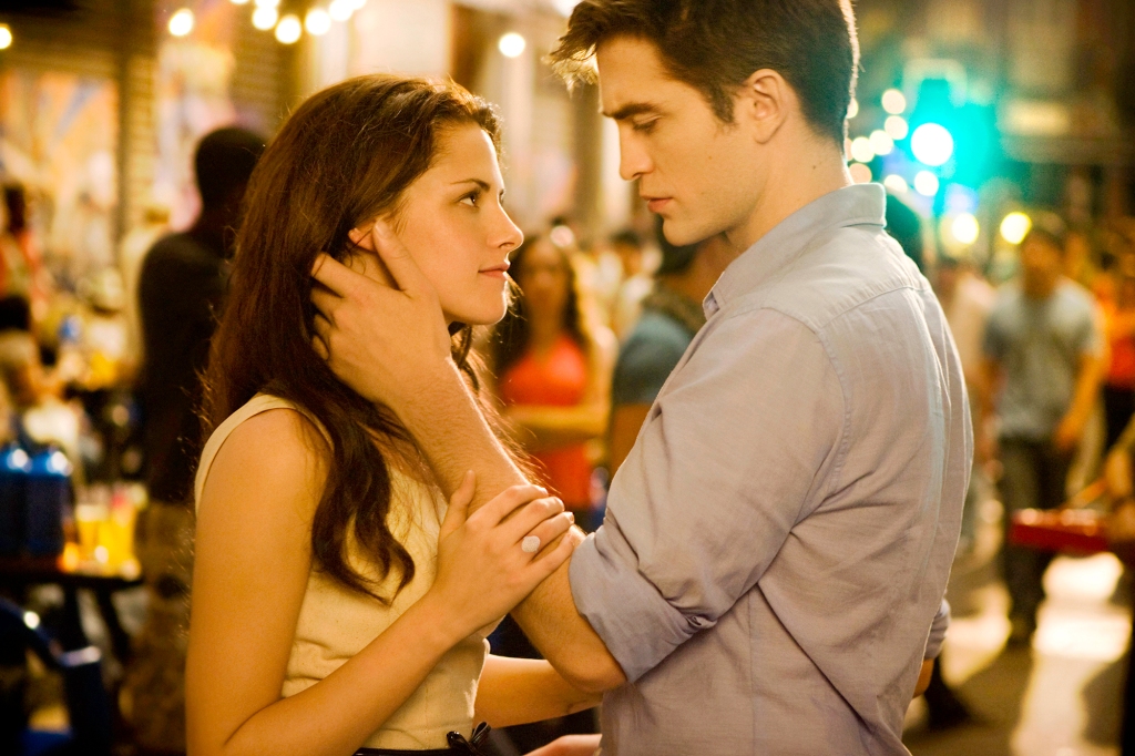 Bella (Kristen Stewart) and Edward (Robert Pattinson) in "Twilight."