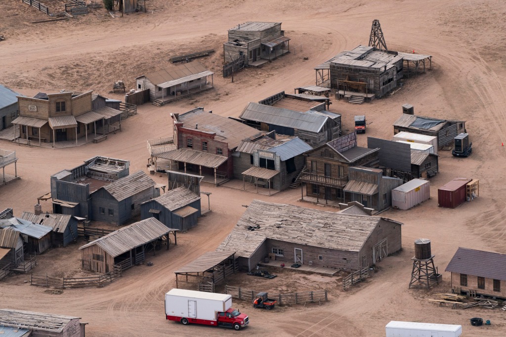 On-set spies said the new Montana set appears to match the previous New Mexico location.