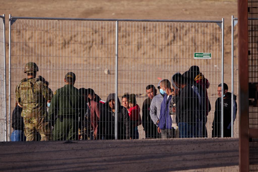 El Paso is seeing 1,000 people at the border everyday as Title 42 is set to expire. 
