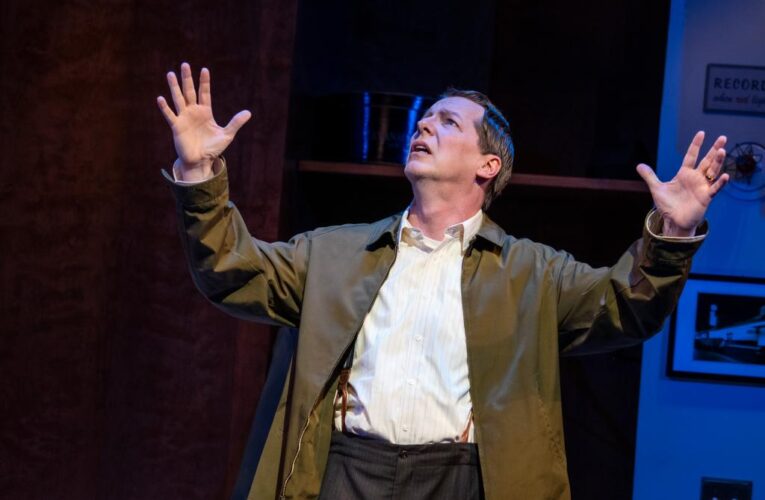 Sean Hayes stars in off-key play