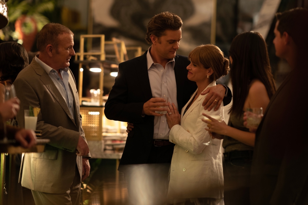 Brian Goodman as Arthur Tomlinson (left to right), Joshua Jackson as Dan Gallagher and Amanda Peet as Beth Gallagher in "Fatal Attraction."