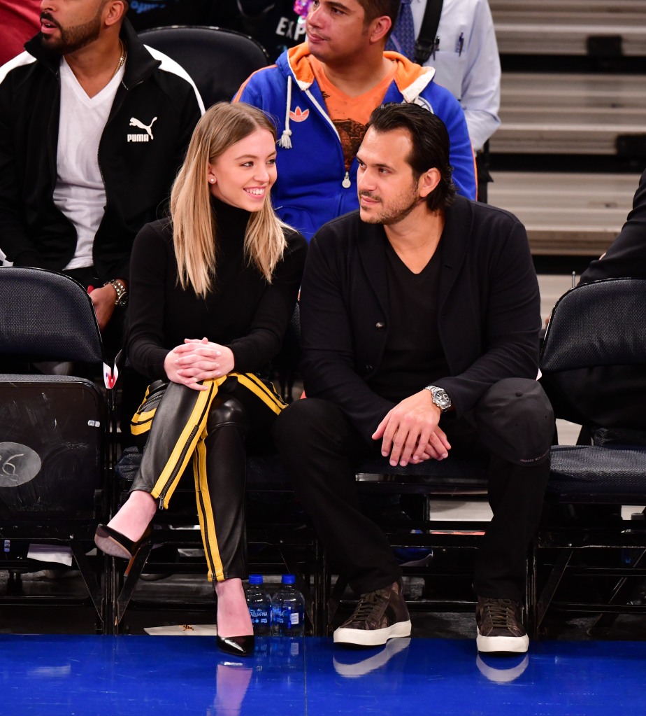Sydney Sweeney and Jonathan Davino attend a New York Knicks preseason game against the New Orleans Pelicans at Madison Square Garden on Oct. 18, 2019.