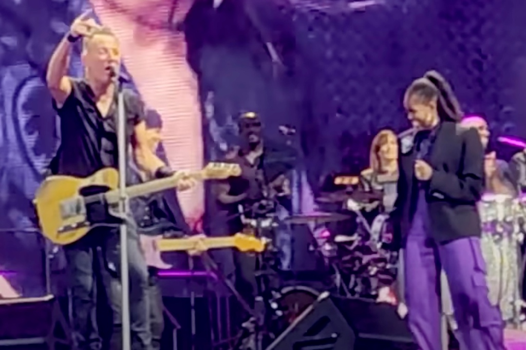 YouTube screen shots of Bruce Springsteen performing âGlory Daysâ with former First Lady Michelle Obama in Barcelona