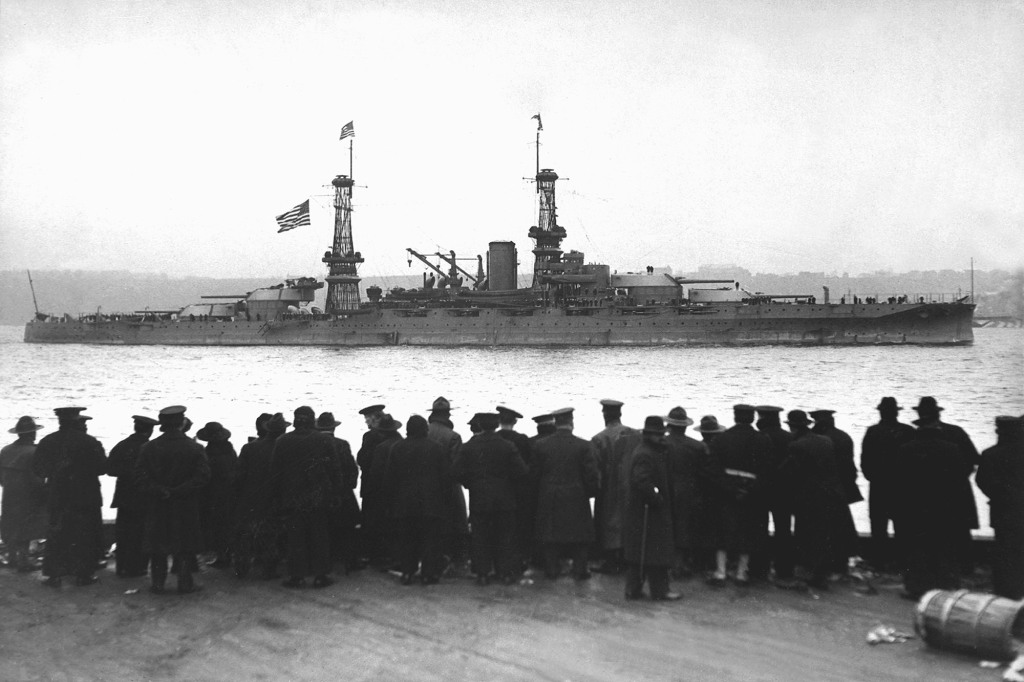 The USS Arizona upon arrival home at the end of the First World War, New York City on Dec. 1918.