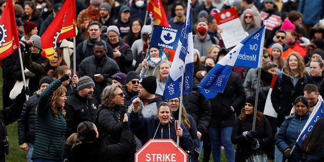 PSAC protesters gather on Parliament Hill in Ottawa