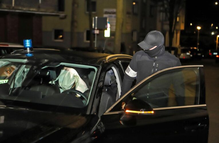 Germany, Italy clamp down on Italian mob with raids, arrests