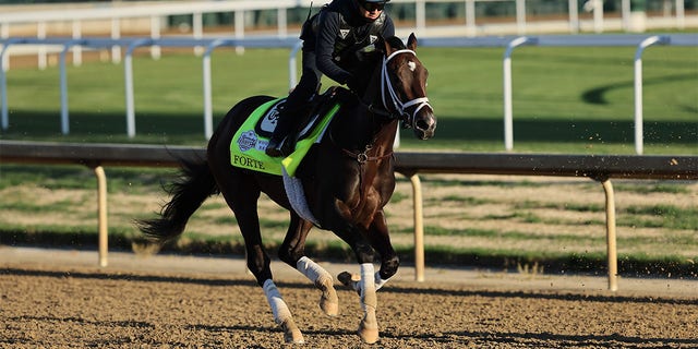 Forte runs on the track