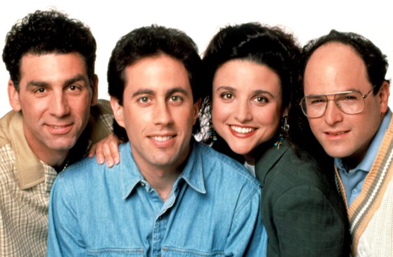 ‘Seinfeld’ star immortalized in bar’s hilarious naked bathroom mural 