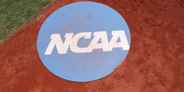 NCAA Baseball mat