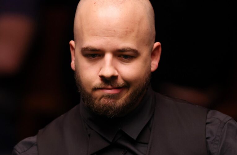 World Snooker Championship final: ‘It’s dipped to the right’ – Red deviates from its line for Luca Brecel