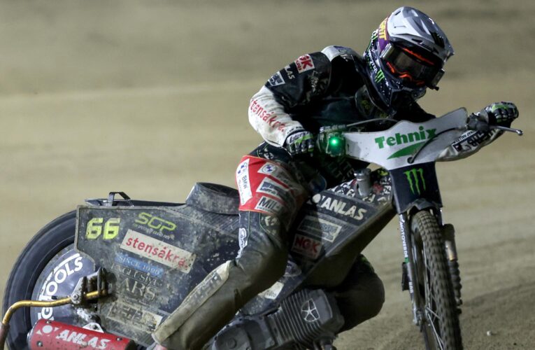 Fredrik Lindgren fastest in qualifying for Speedway Grand Prix of Poland, Bartosz Zmarzlik second