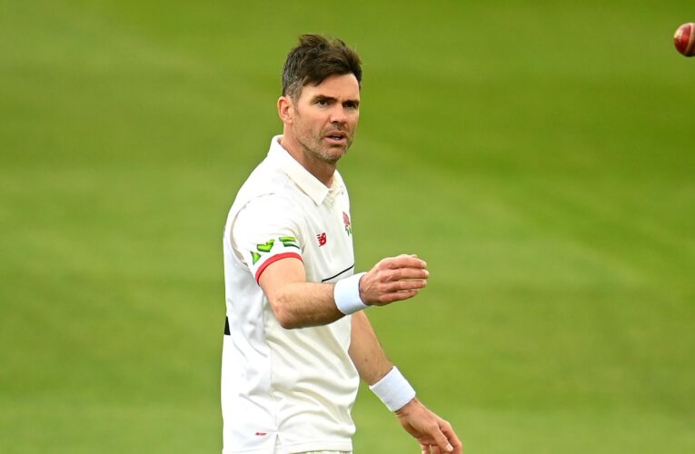James Anderson fitness to be monitored by England after bowler picks up groin injury